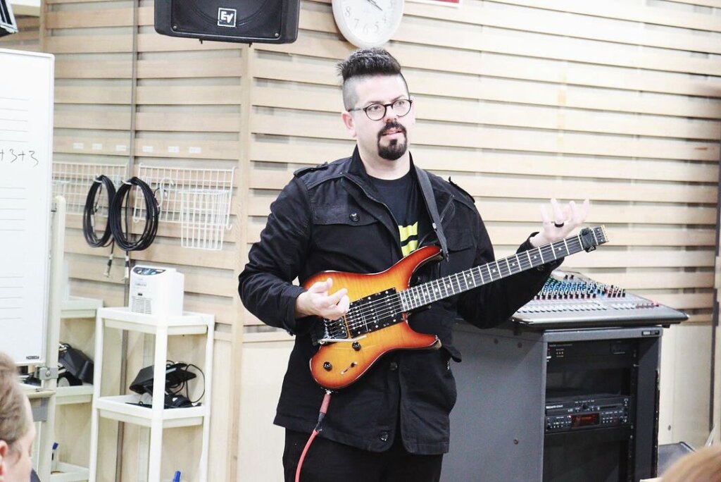 テクニカルギタリスト・Jan Rivera氏ご来校🎸🔥